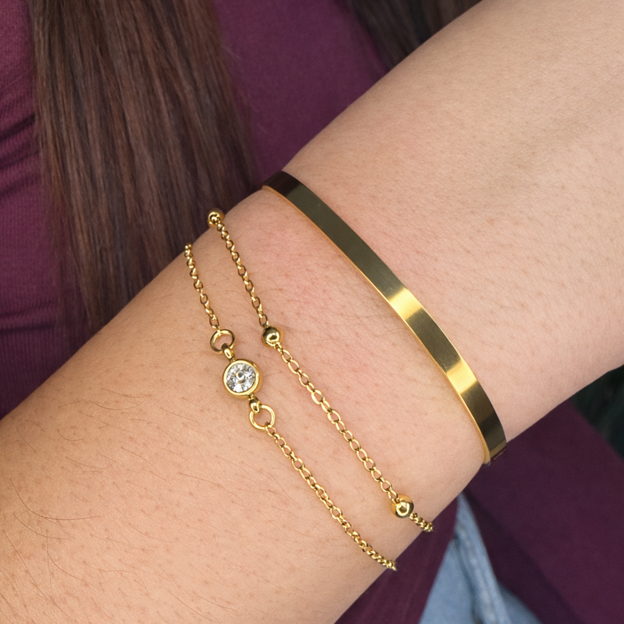 Brazalete y cadenas Nima